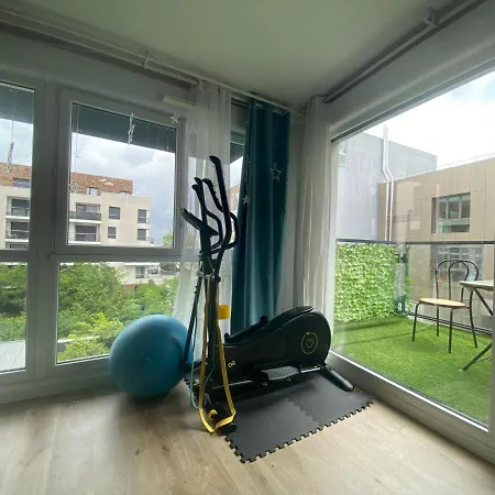 Chambre Dans Logement Neuf, Paris, Disney, Centrex *