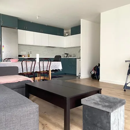 Homestay Chambre Dans Logement Neuf, Paris, Disney, Centrex